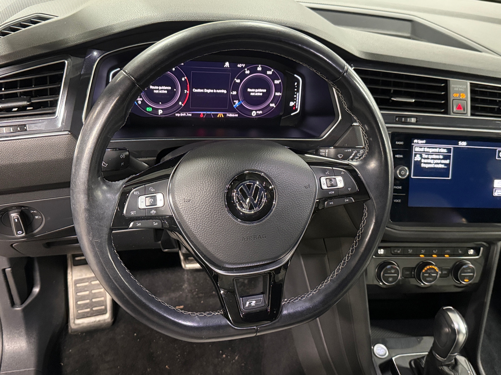 Thumbnail: 2019 Volkswagen Tiguan - 4