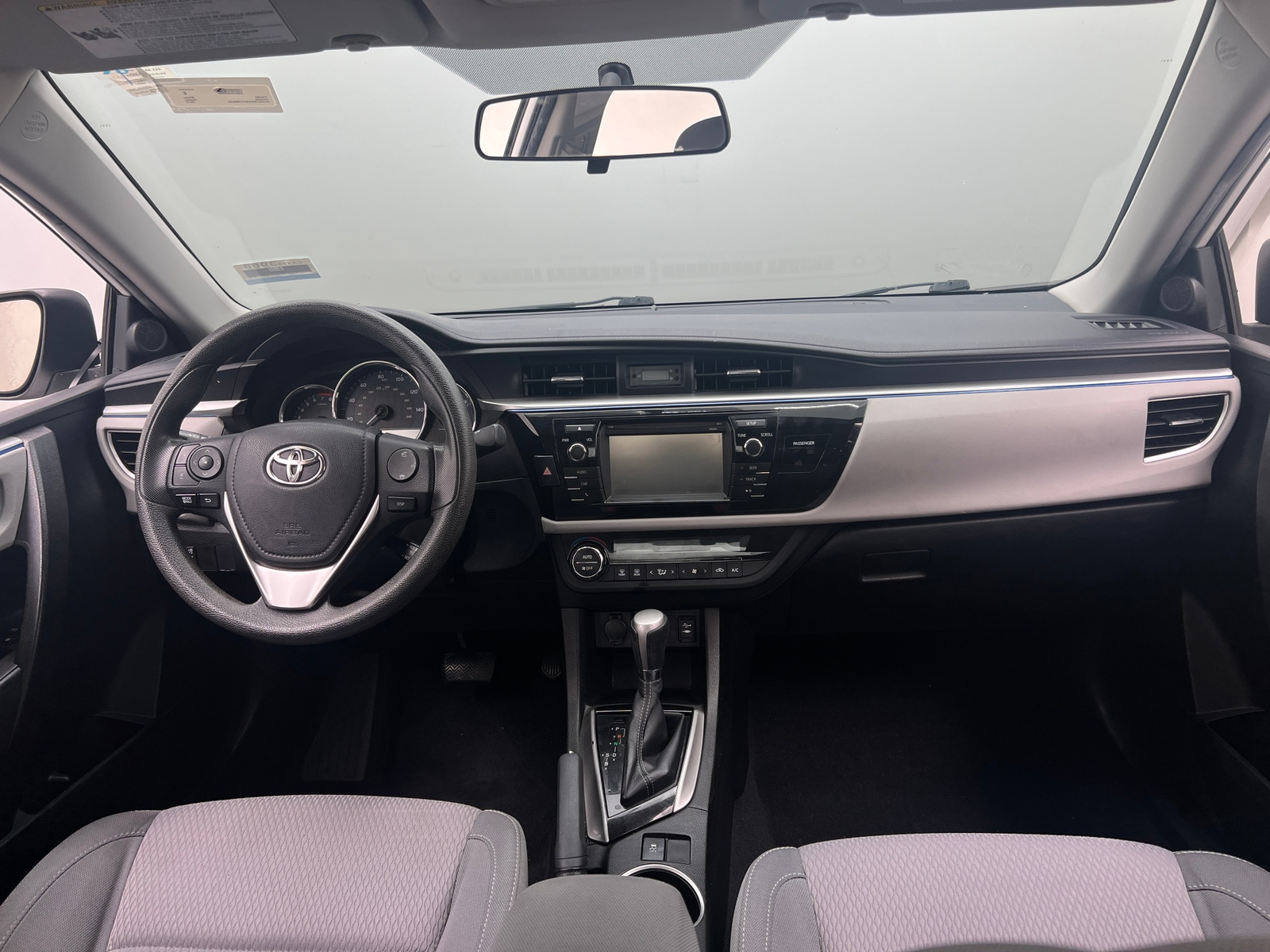 Thumbnail: 2015 Toyota Corolla - 3