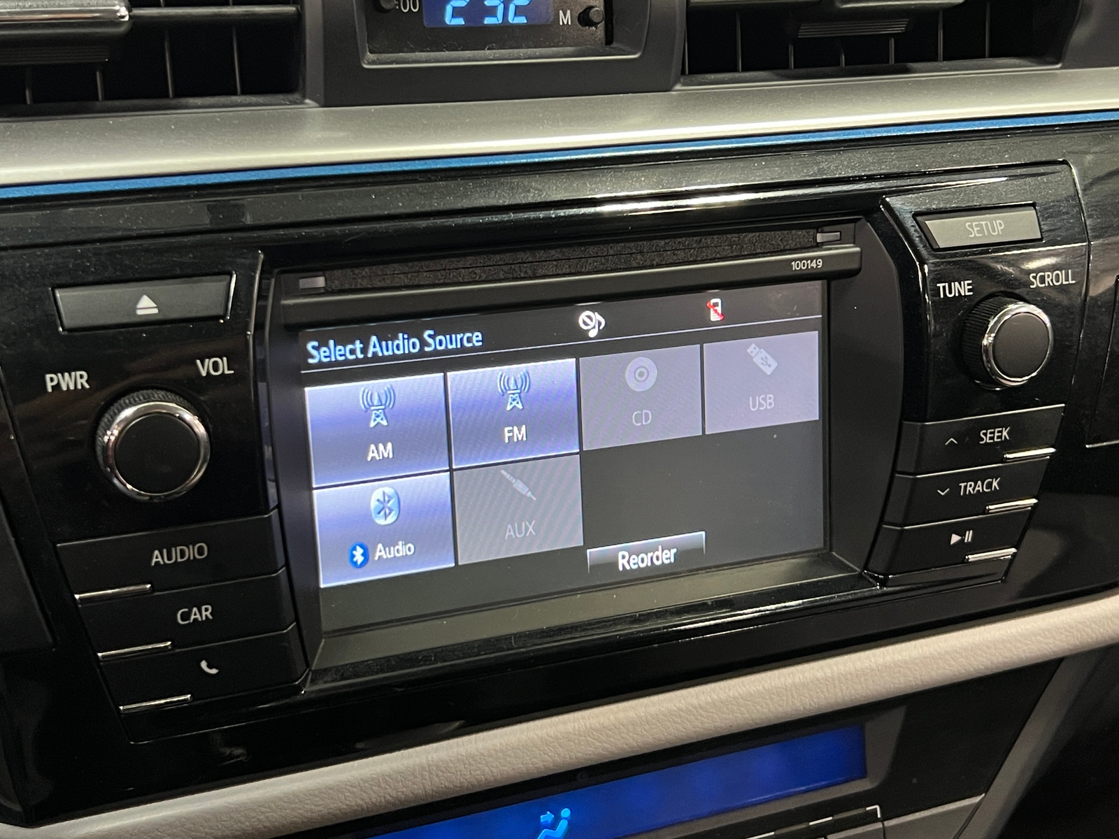 Thumbnail: 2015 Toyota Corolla - 4