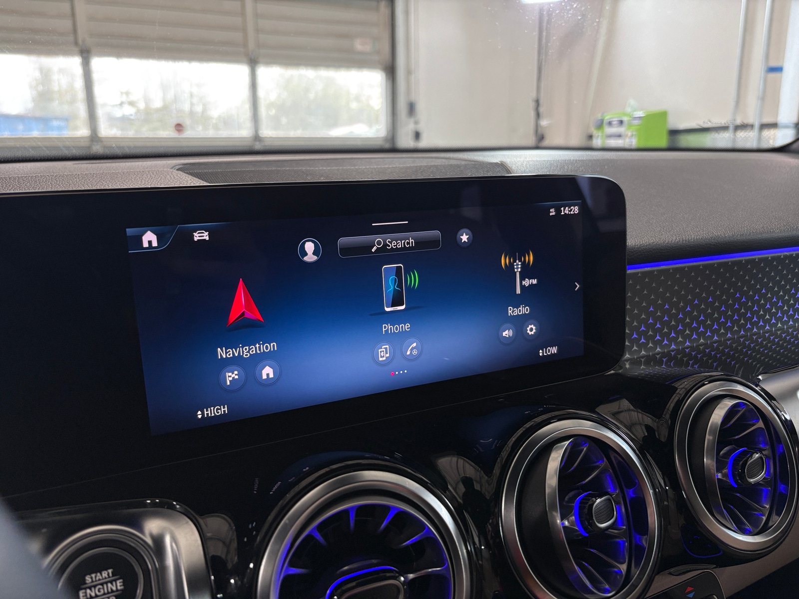 Thumbnail: 2025 Mercedes-Benz GLB - 3