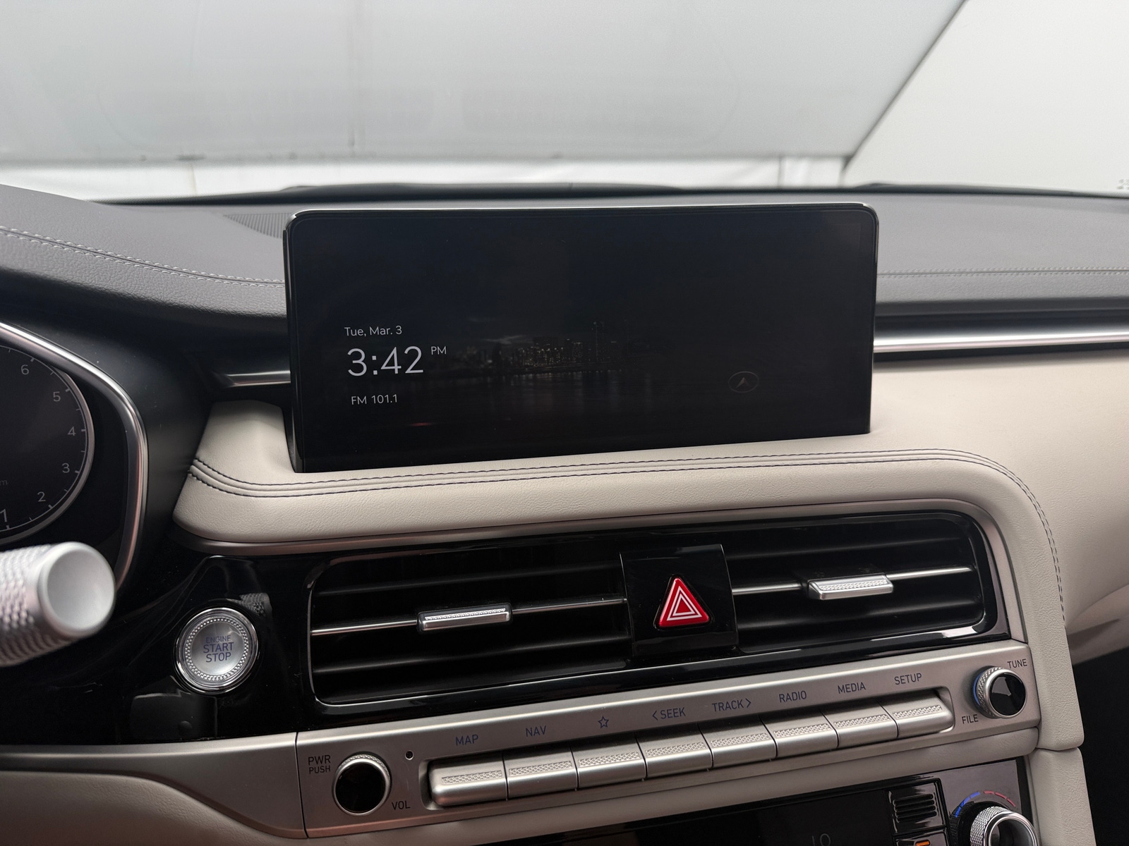 Thumbnail: 2025 Genesis G70 - 3