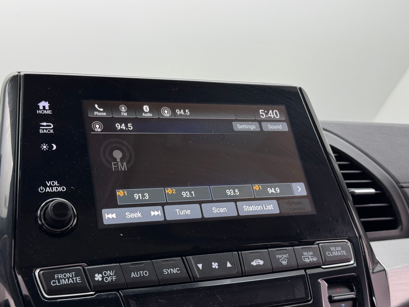 Thumbnail: 2019 Honda Odyssey - 3