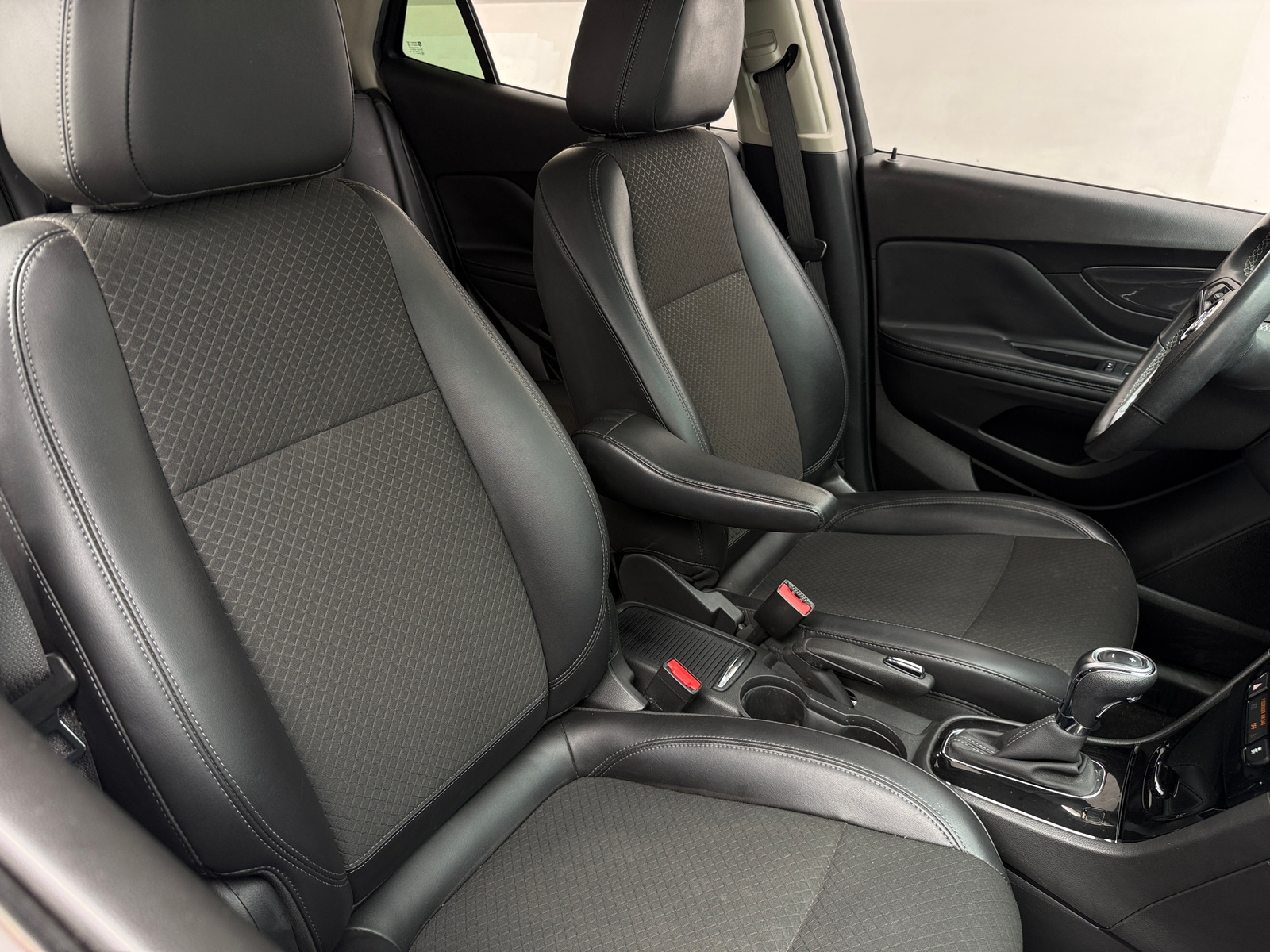 Thumbnail: 2019 Buick Encore - 2