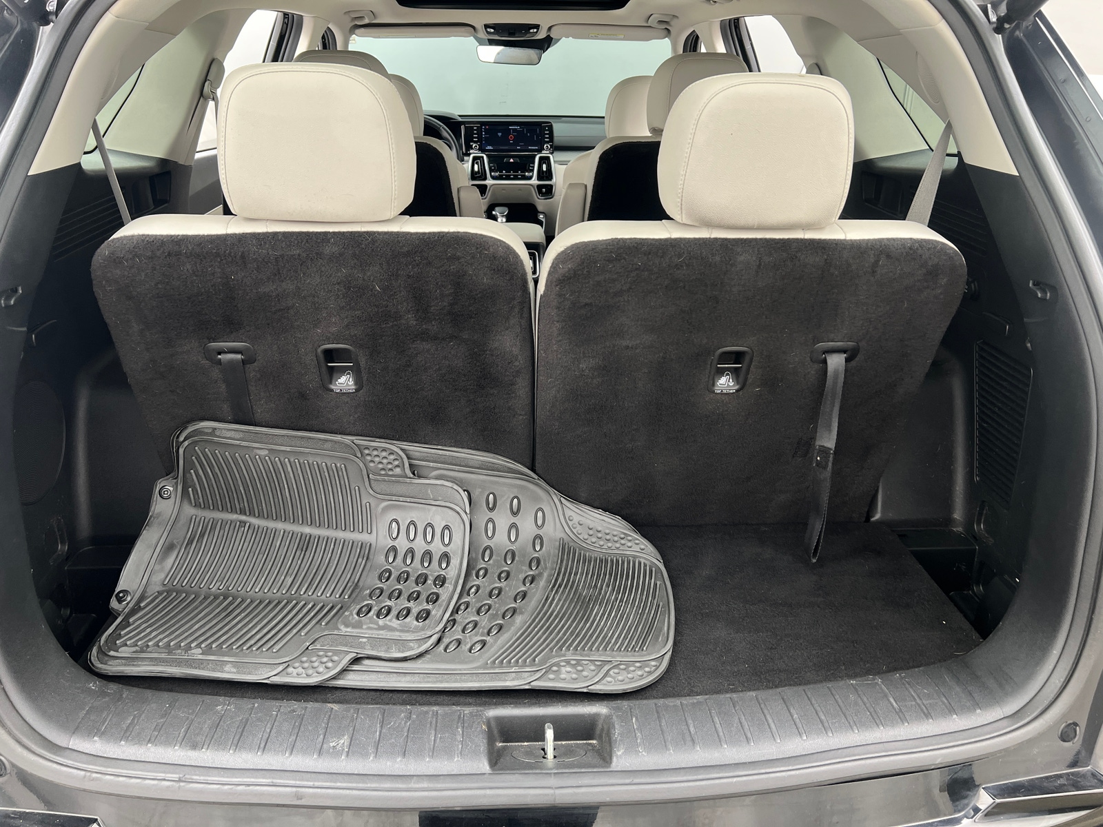 Thumbnail: 2022 Kia Sorento - 6