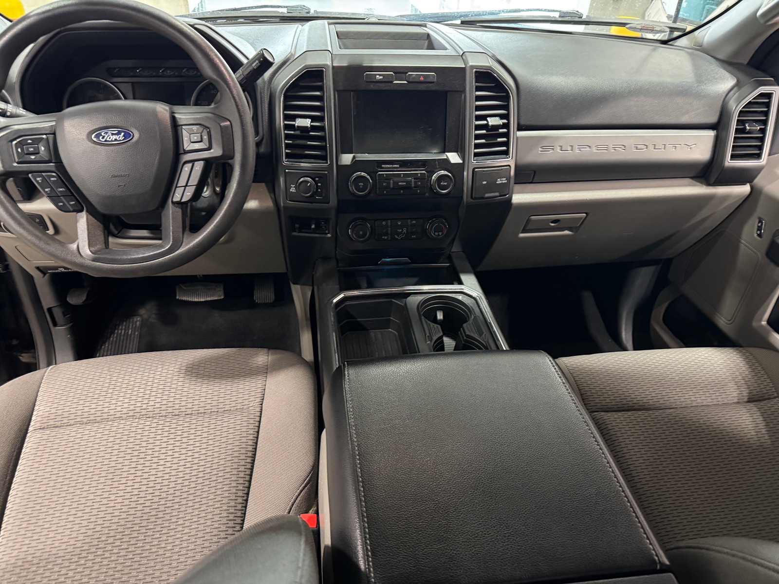 Thumbnail: 2022 Ford Econoline - 3