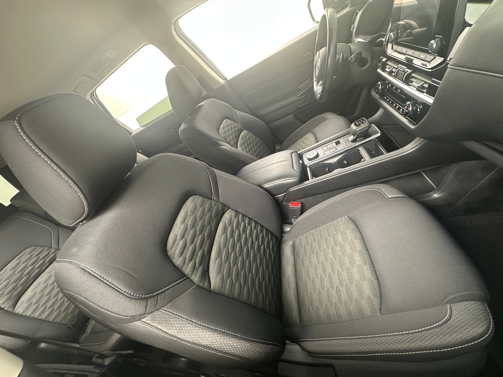 Thumbnail: 2023 Nissan Pathfinder - 2