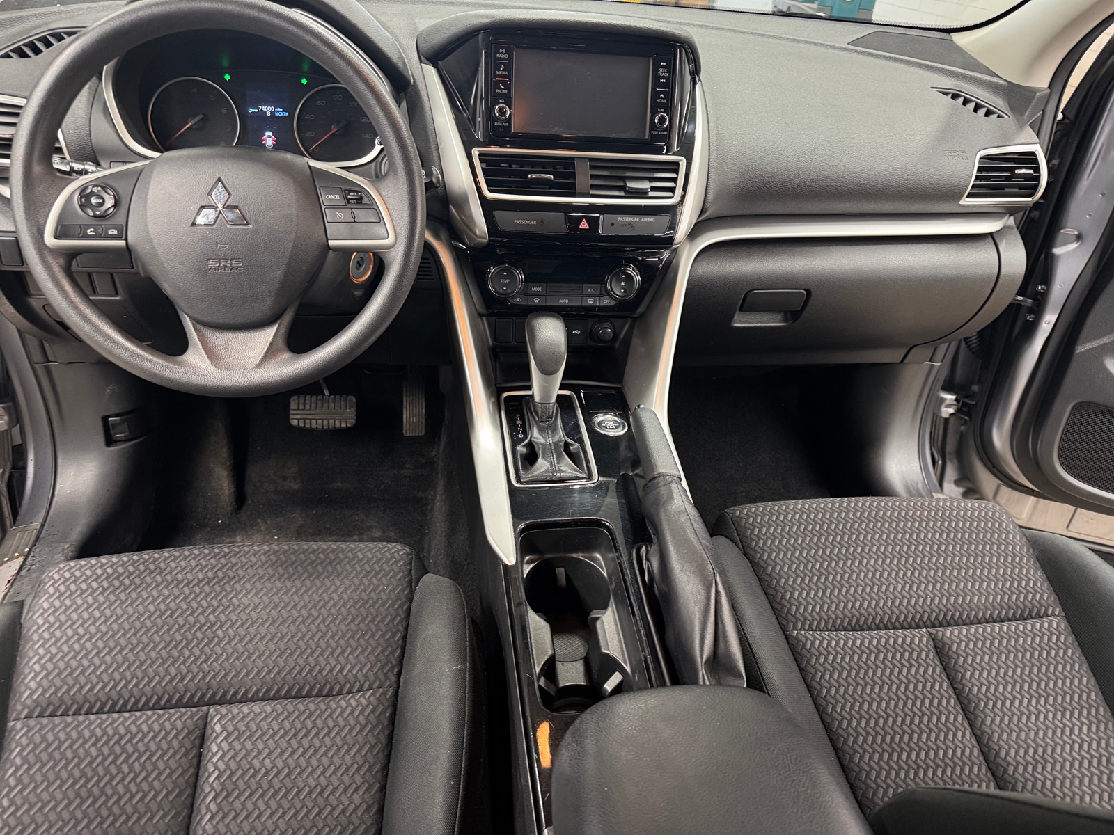 Thumbnail: 2018 Mitsubishi Eclipse Cross - 3