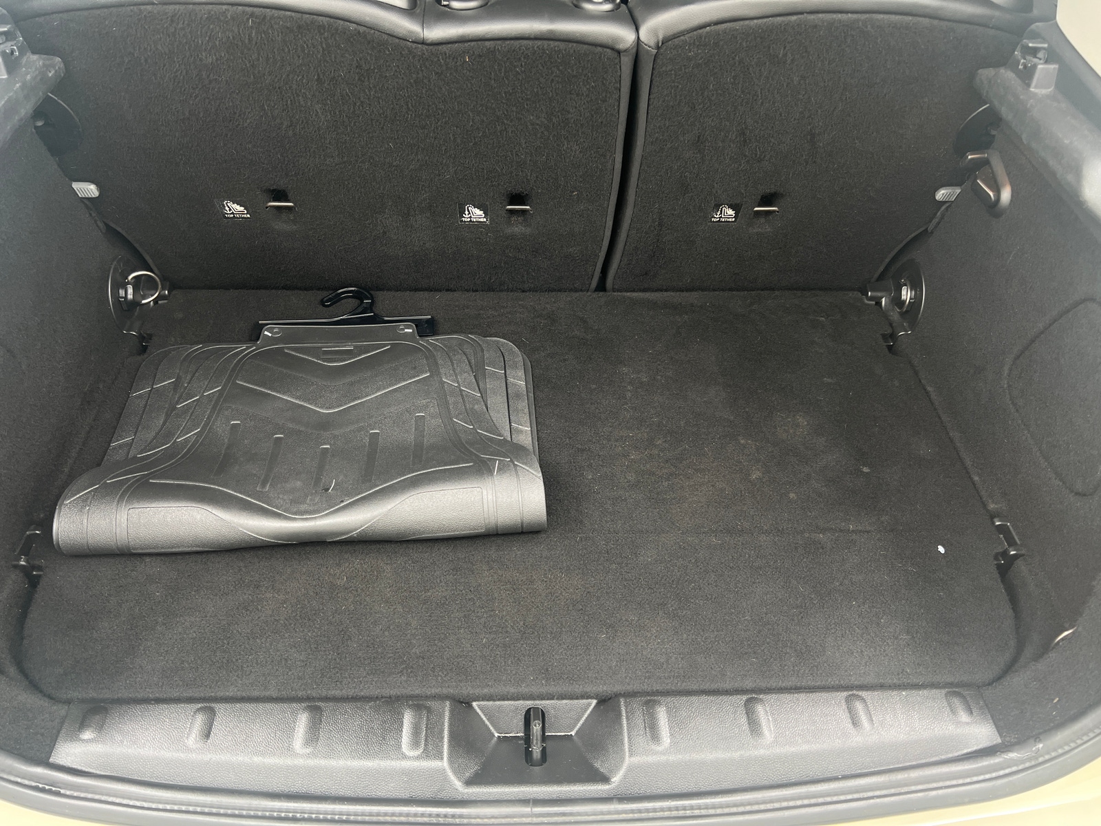 Thumbnail: 2016 MINI Cooper Hardtop - 6