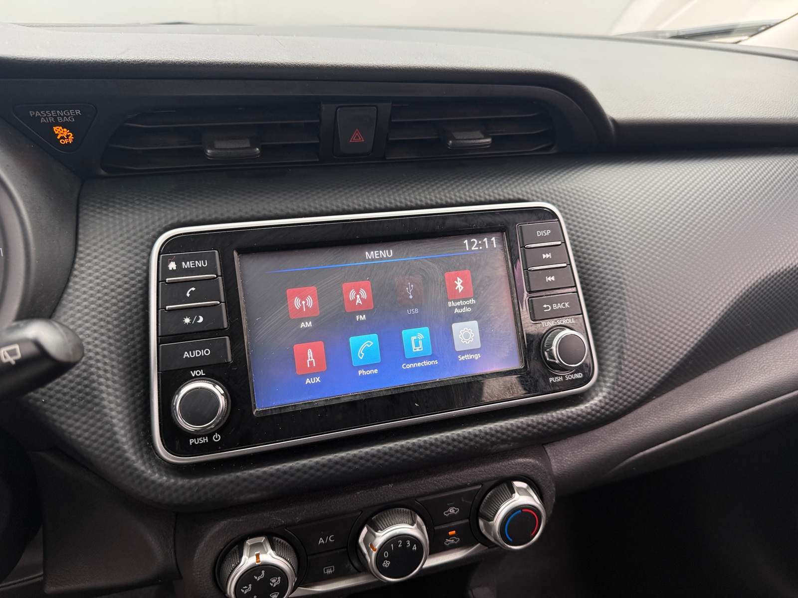 Thumbnail: 2021 Nissan Kicks - 4