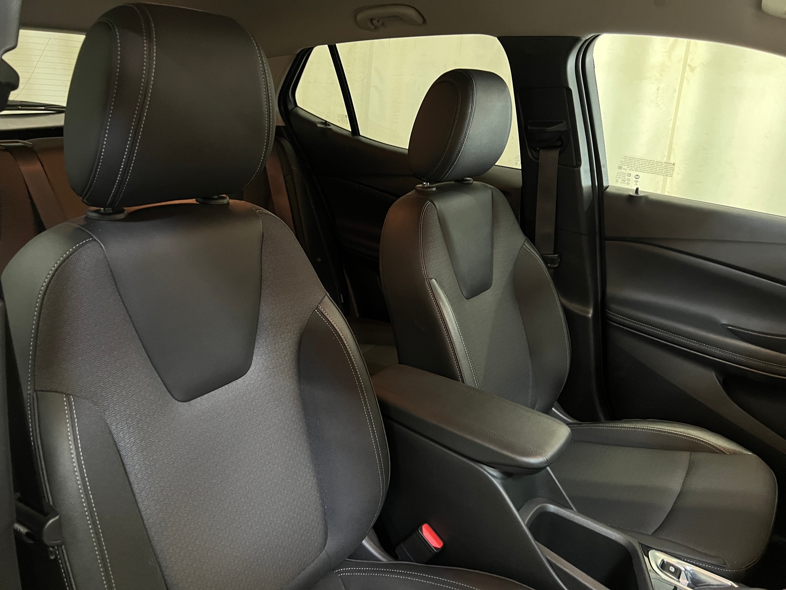 Thumbnail: 2025 Buick Encore GX - 2