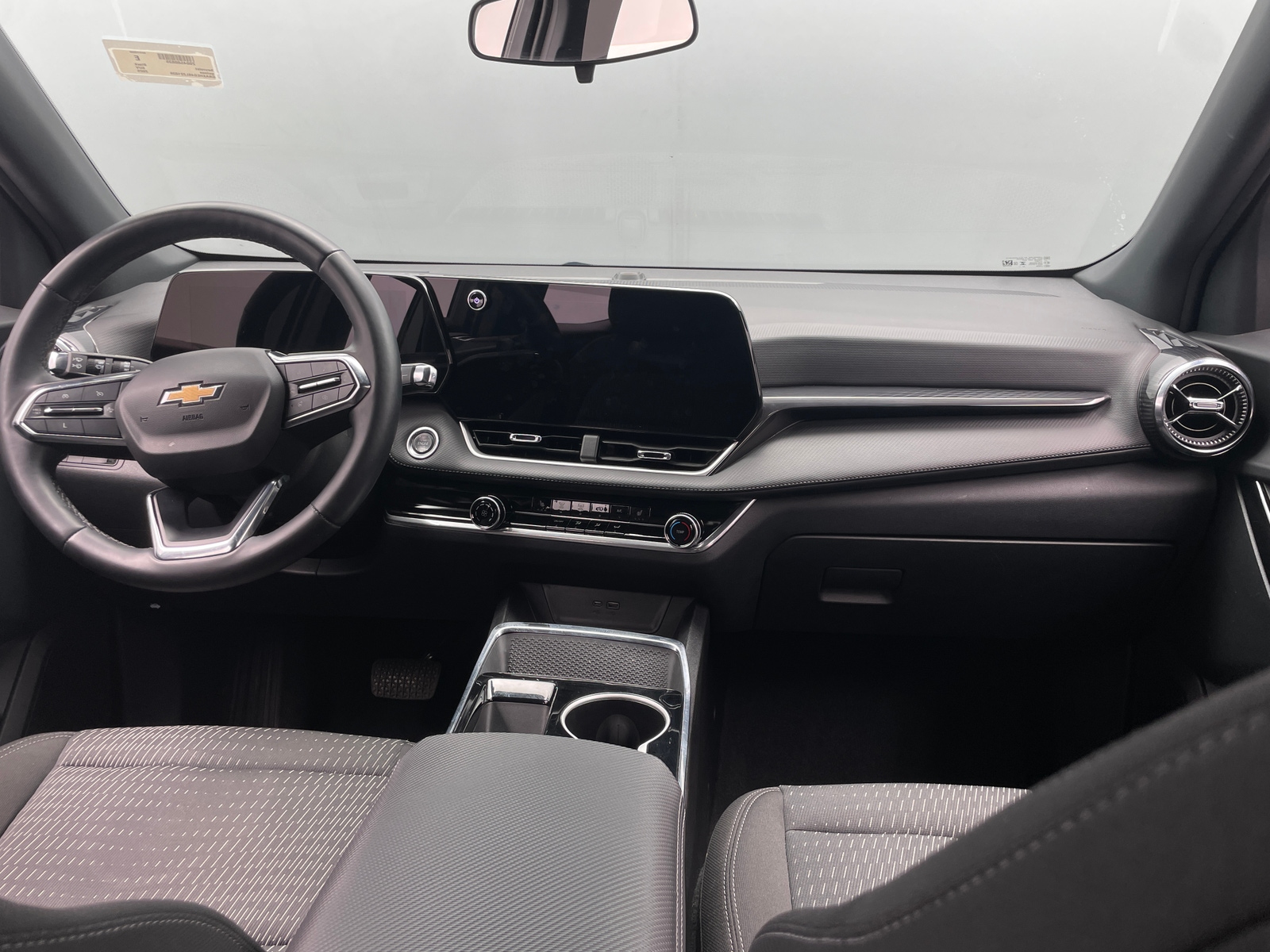 Thumbnail: 2025 Chevrolet Equinox - 3