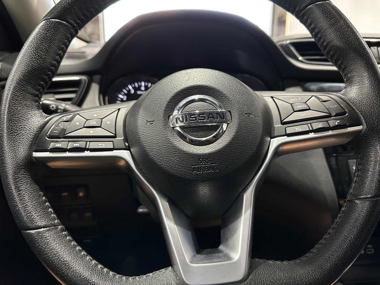 Thumbnail: 2019 Nissan Rogue - 5