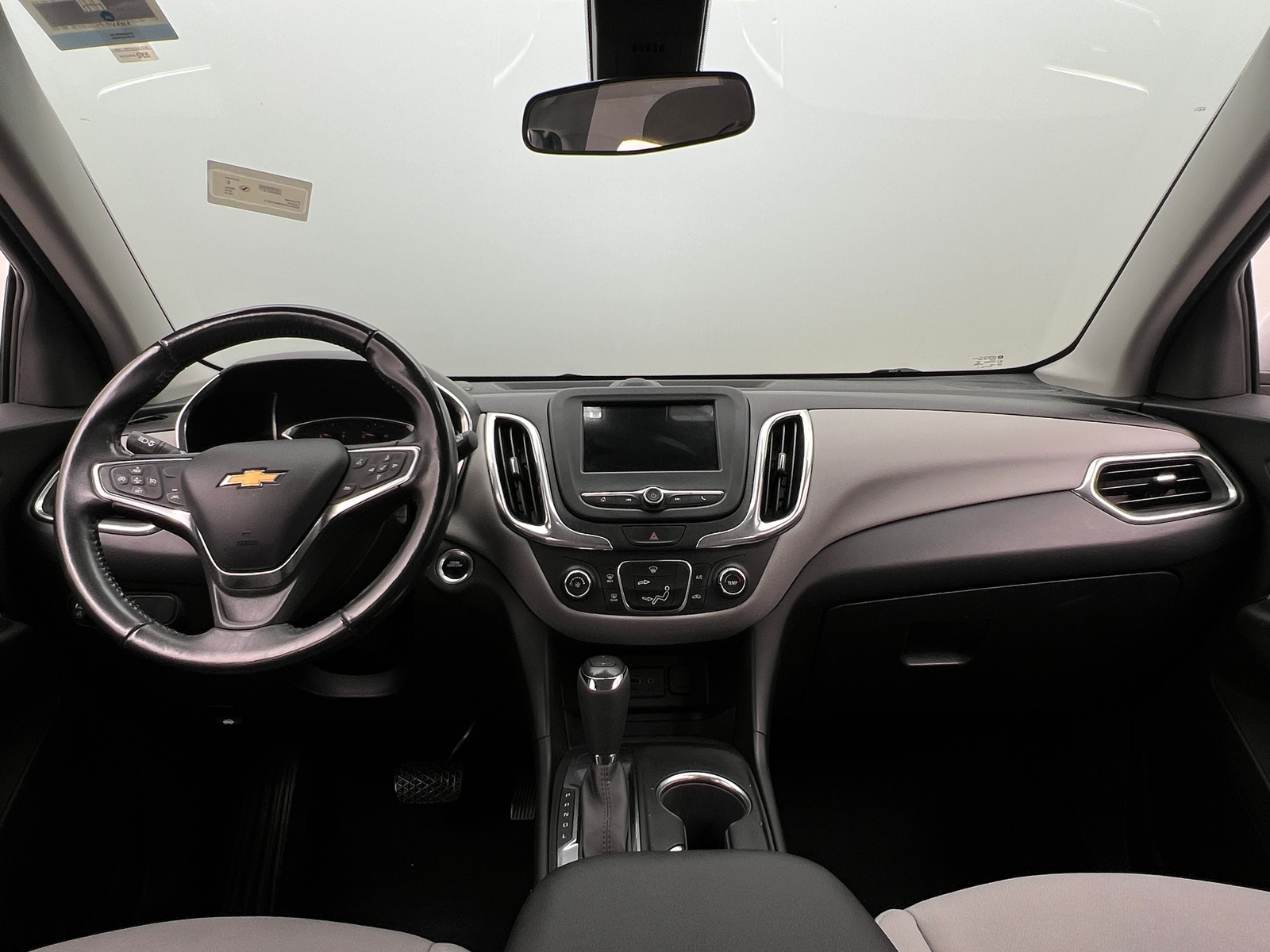 Thumbnail: 2019 Chevrolet Equinox - 3