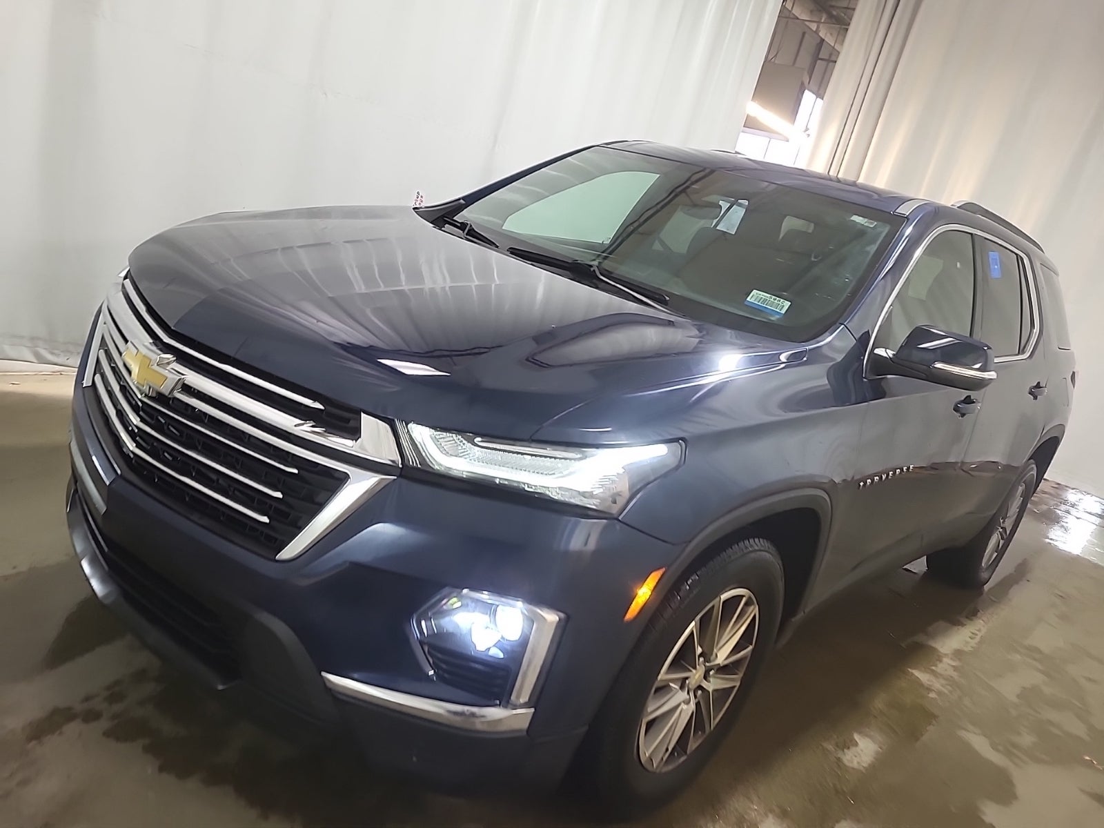 2022 Chevrolet Traverse LT Cloth