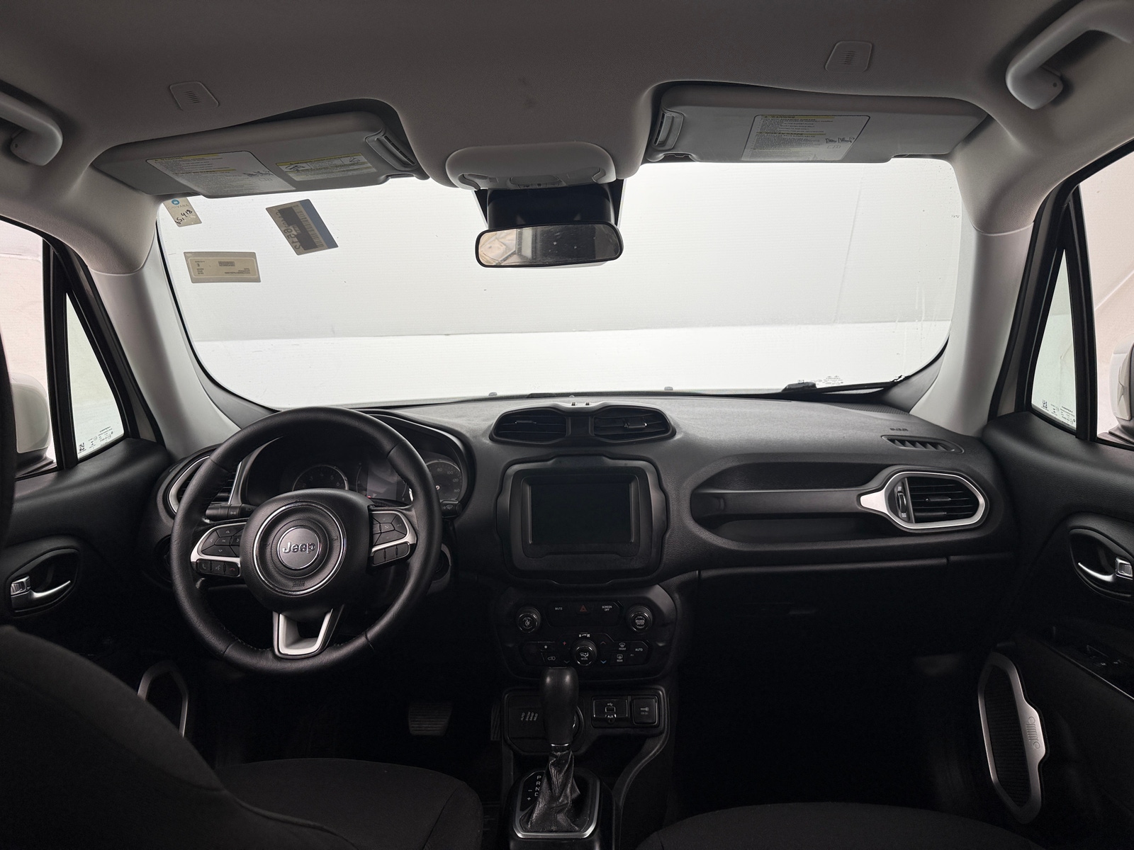 Thumbnail: 2018 Jeep Renegade - 3