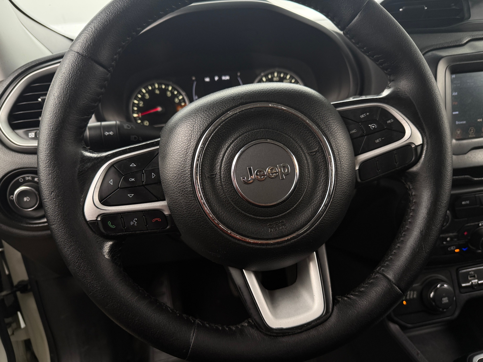 Thumbnail: 2018 Jeep Renegade - 5