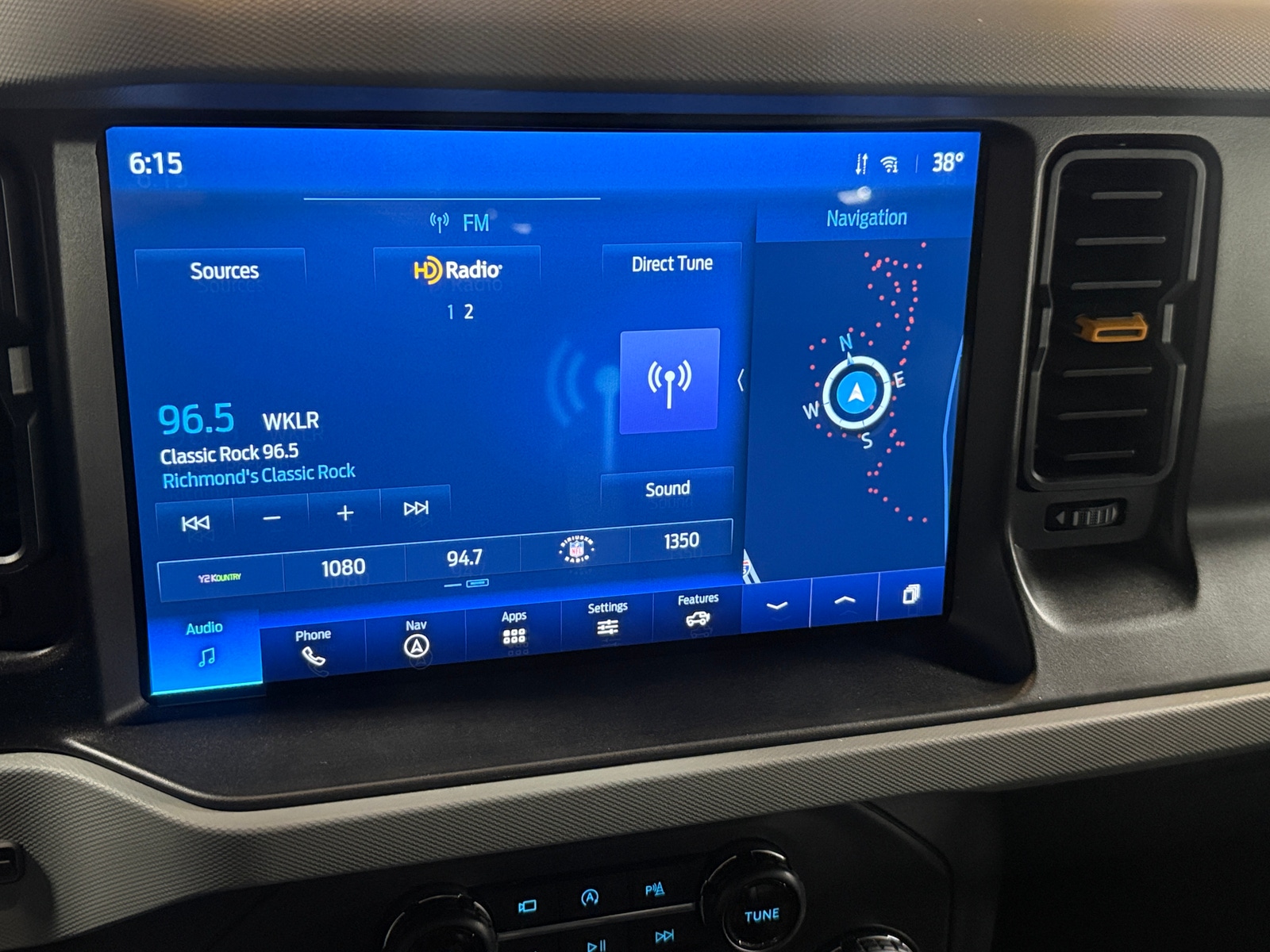 Thumbnail: 2023 Ford Bronco - 3