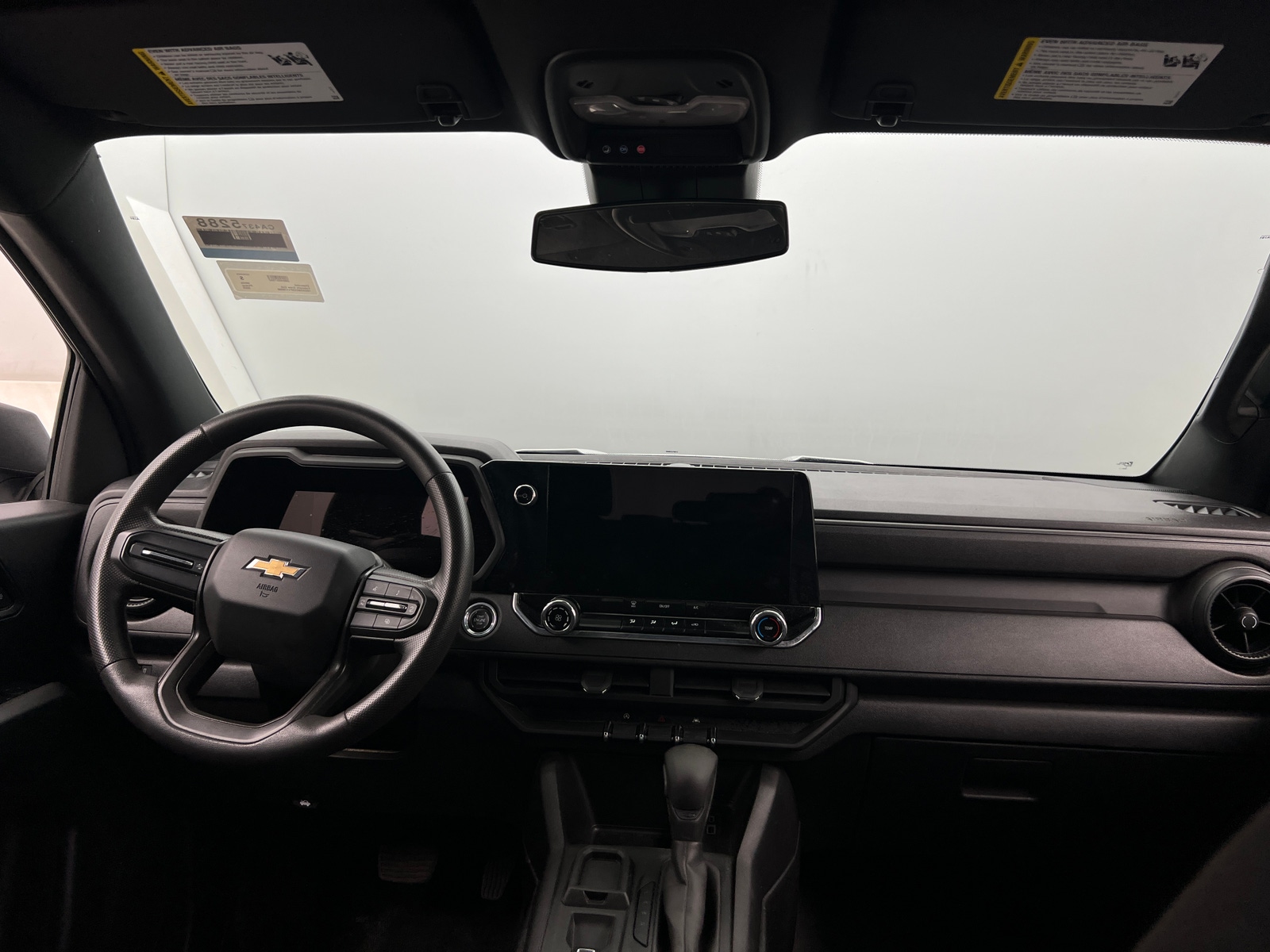 Thumbnail: 2023 Chevrolet Colorado - 3