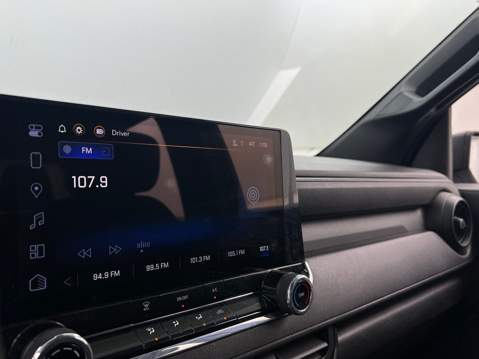 Thumbnail: 2023 Chevrolet Colorado - 4