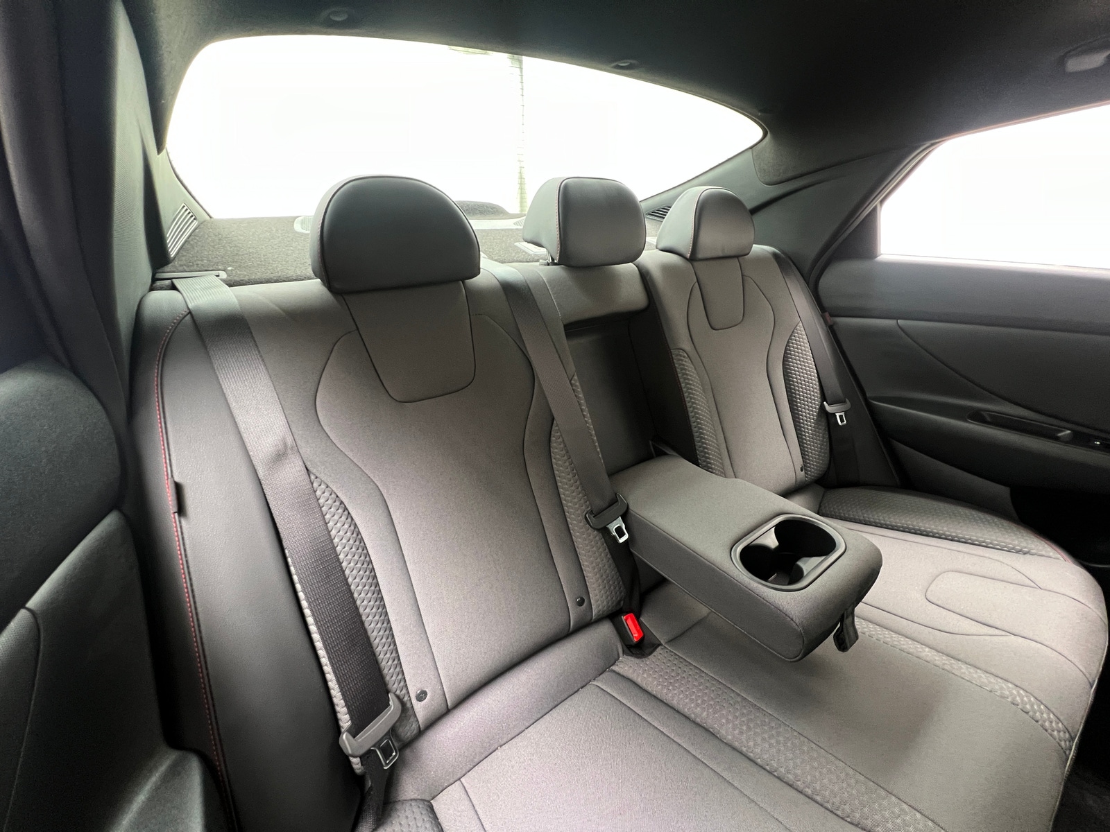 Thumbnail: 2024 Hyundai Elantra - 5