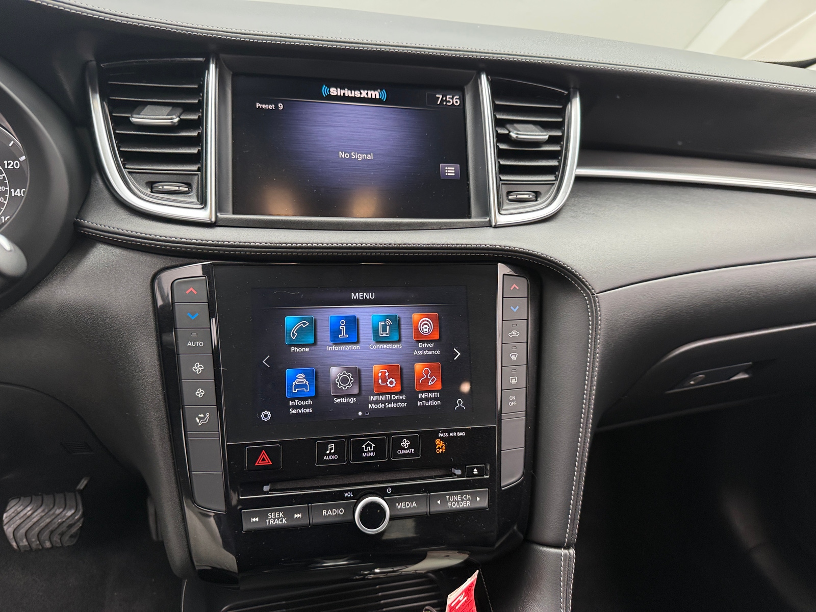 Thumbnail: 2021 INFINITI QX50 - 3