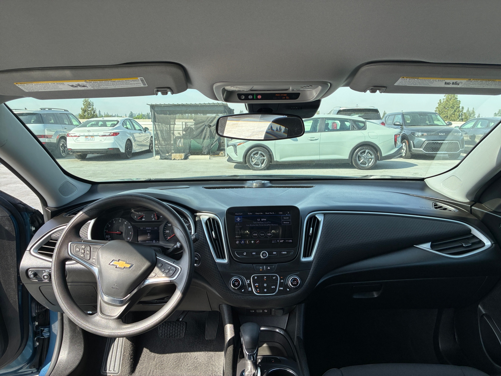 Thumbnail: 2024 Chevrolet Malibu - 3