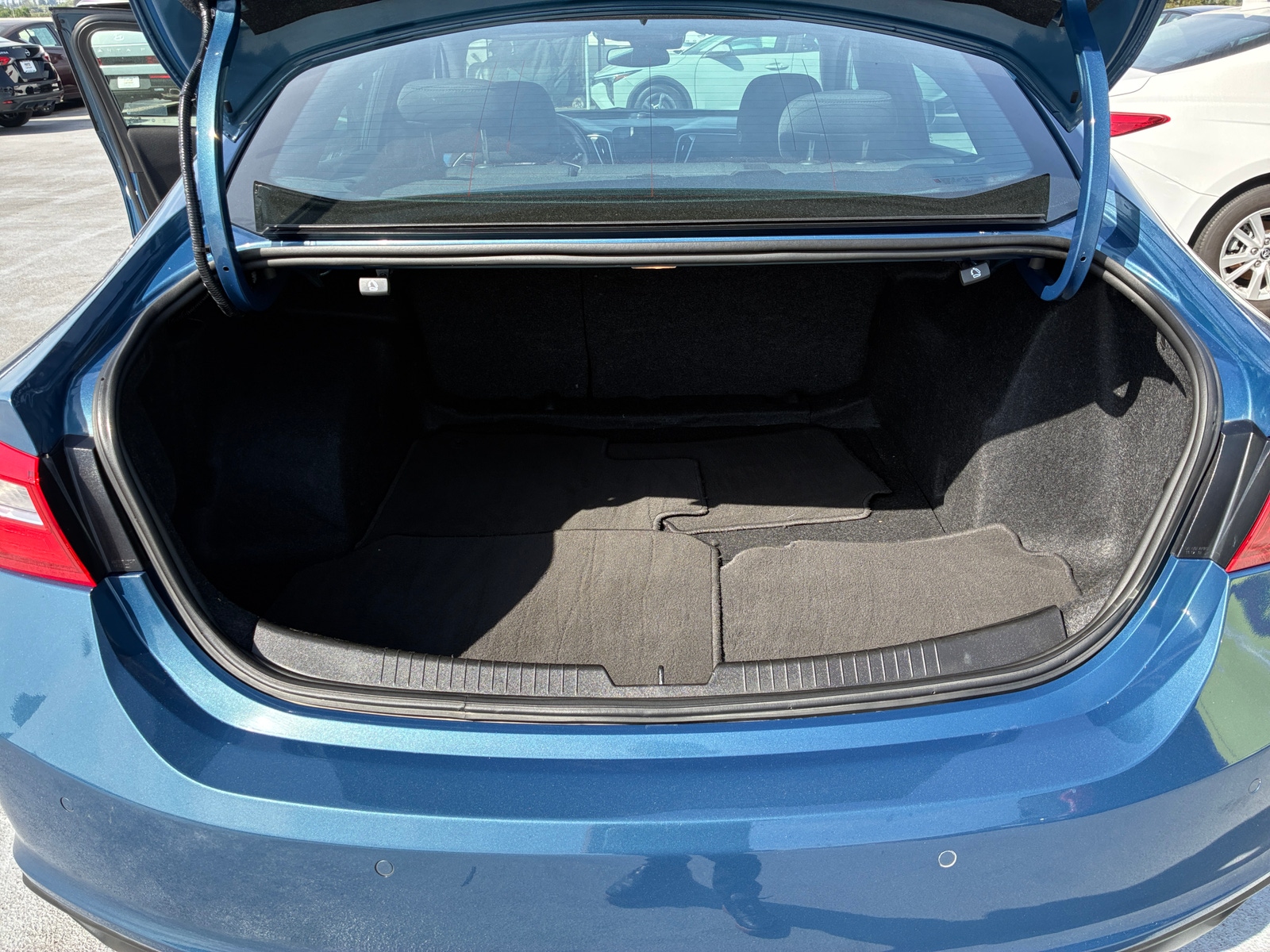 Thumbnail: 2024 Chevrolet Malibu - 6