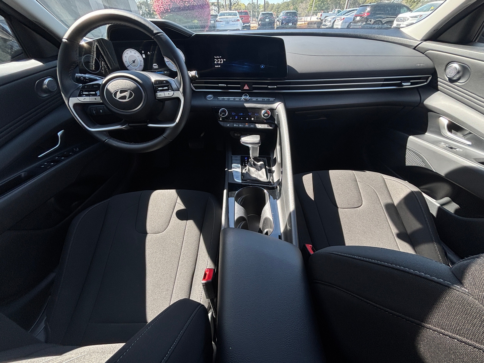 Thumbnail: 2025 Hyundai Elantra - 3