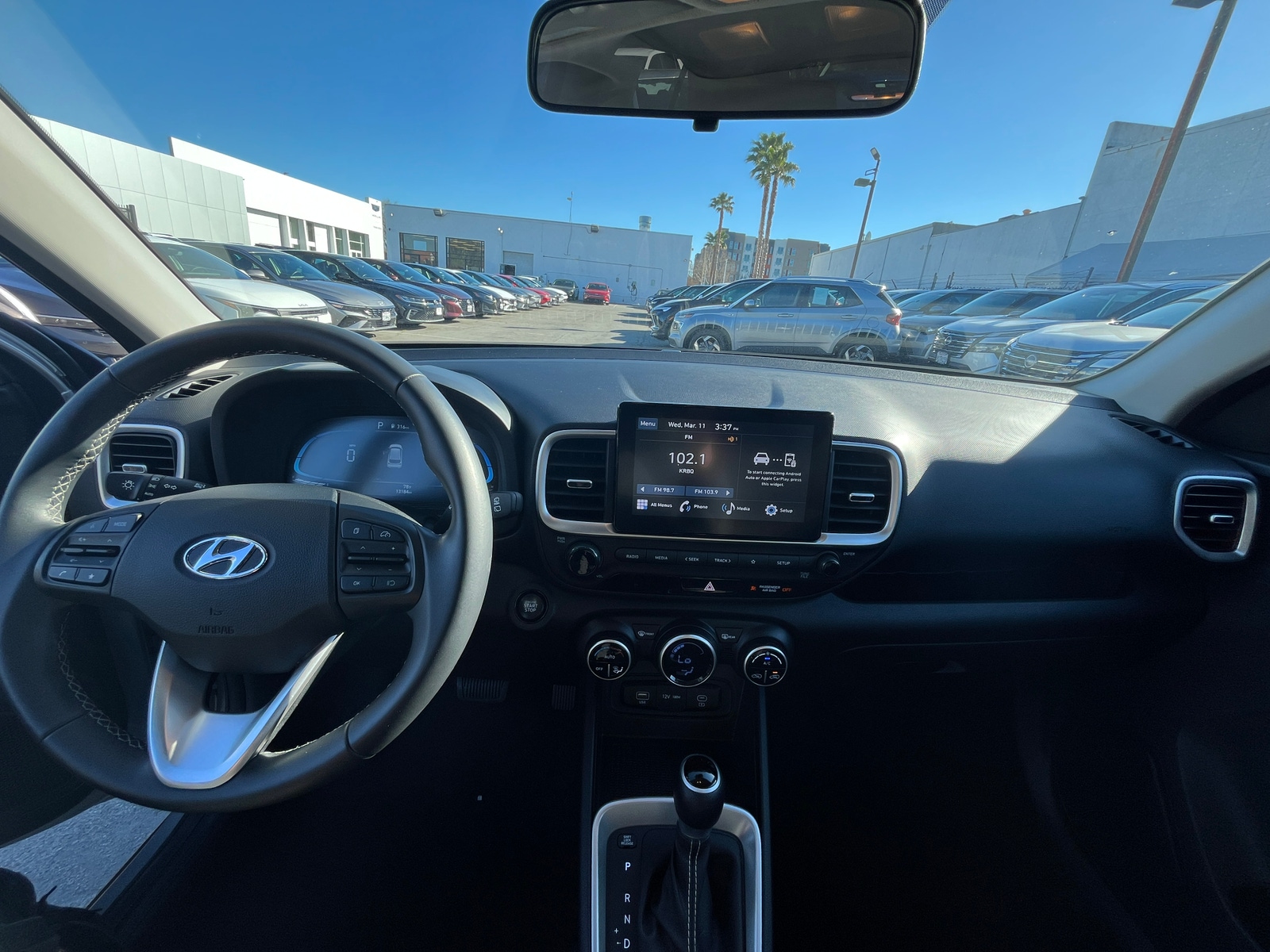 Thumbnail: 2025 Hyundai Venue - 3