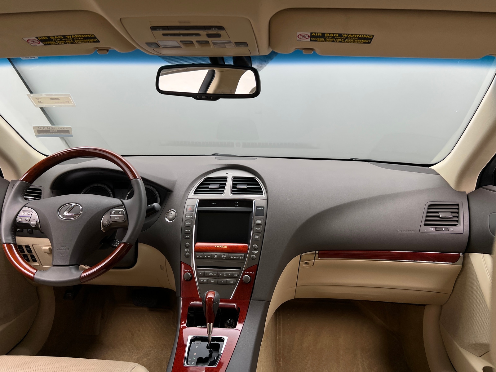 Thumbnail: 2011 Lexus ES - 2