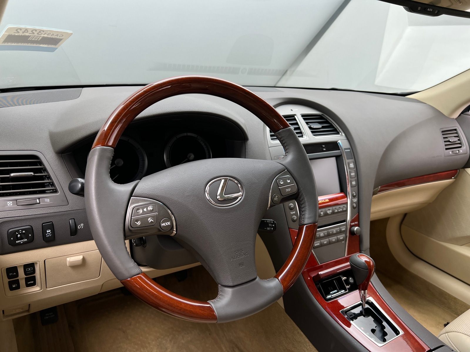 Thumbnail: 2011 Lexus ES - 4