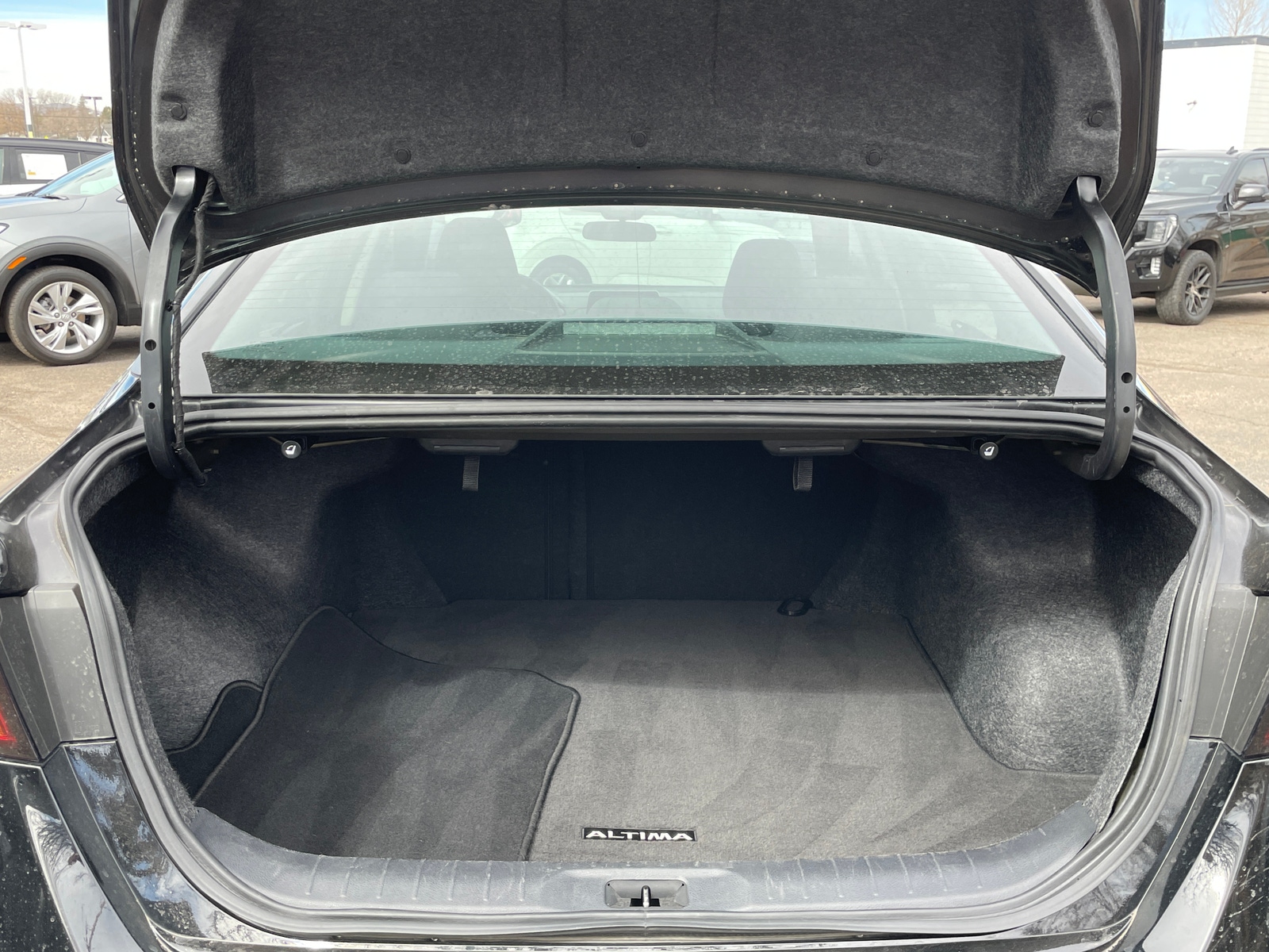 Thumbnail: 2025 Nissan Altima - 6