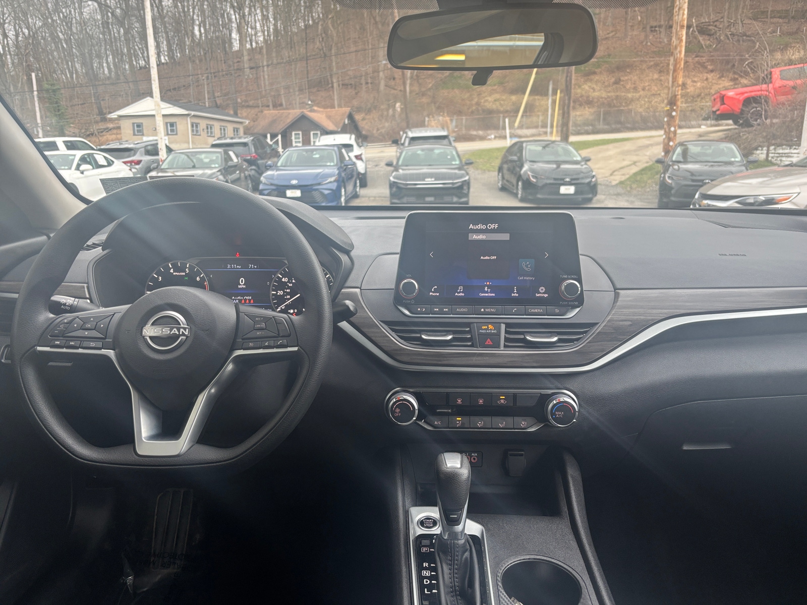 Thumbnail: 2025 Nissan Altima - 3