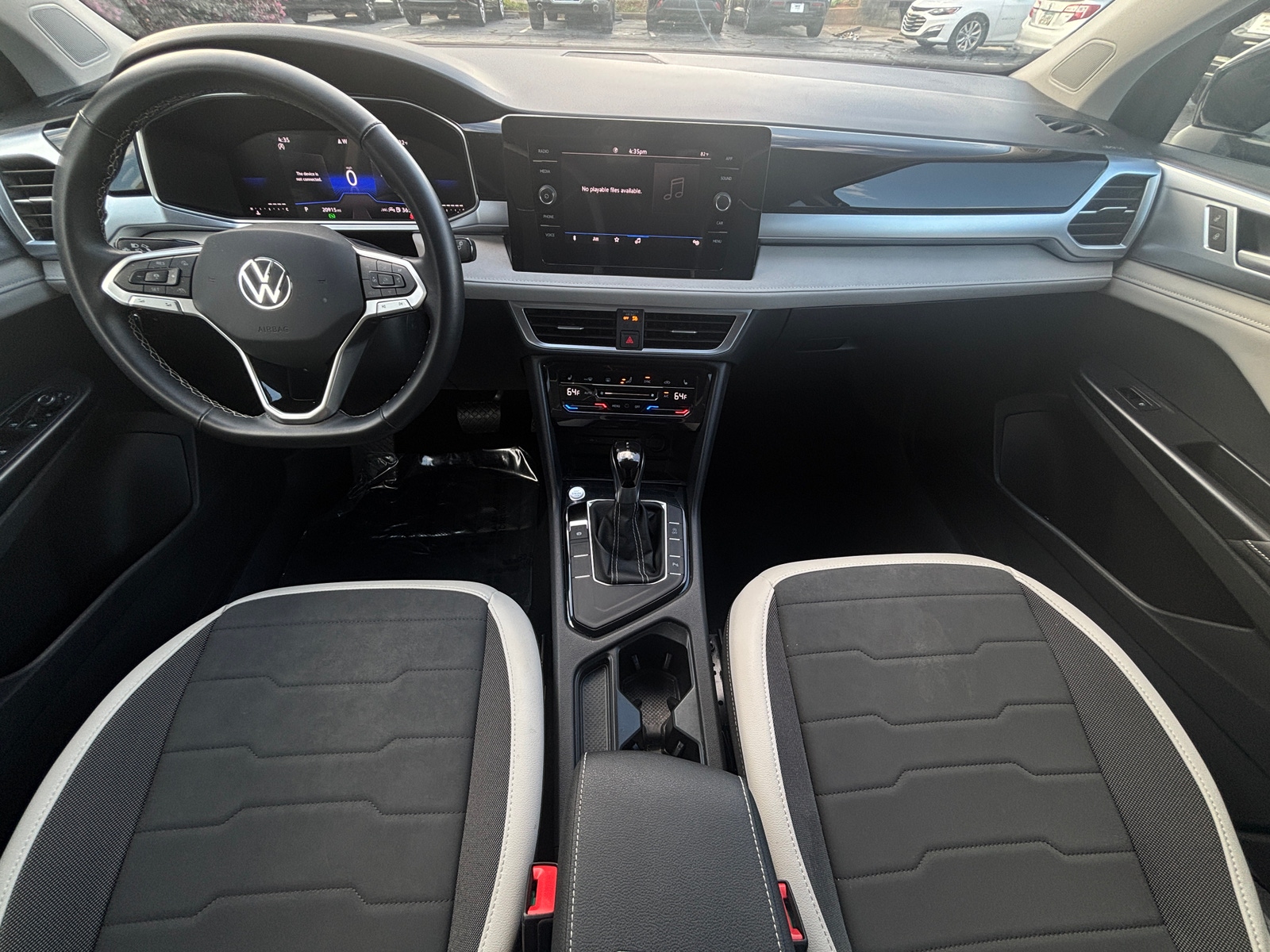 Thumbnail: 2025 Volkswagen Taos - 3