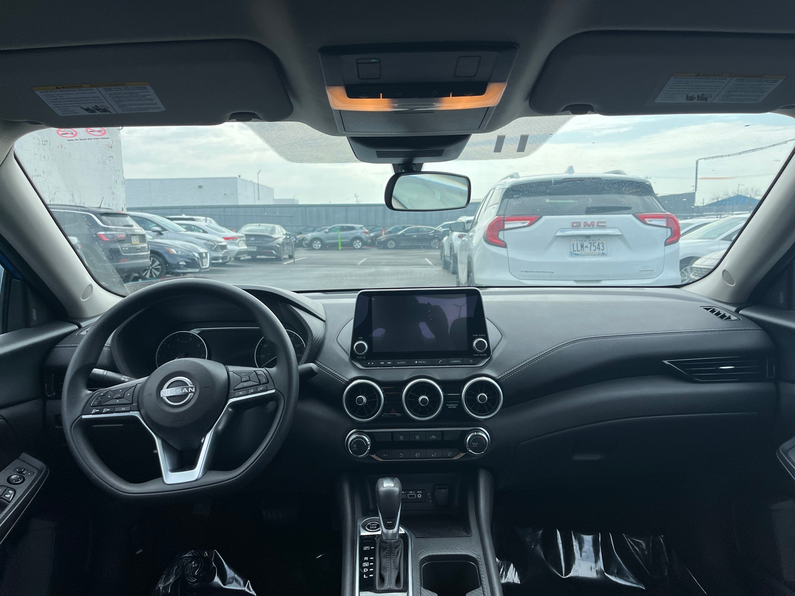 Thumbnail: 2025 Nissan Sentra - 3
