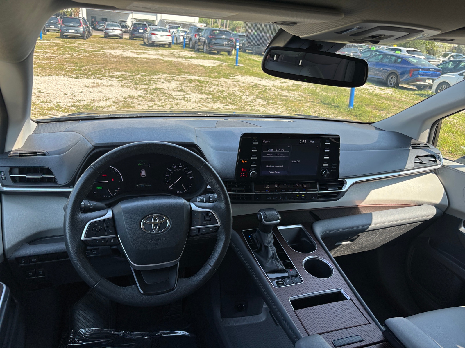 Thumbnail: 2024 Toyota Sienna - 2