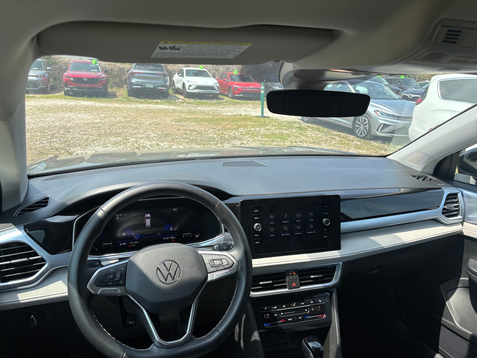 Thumbnail: 2025 Volkswagen Taos - 3