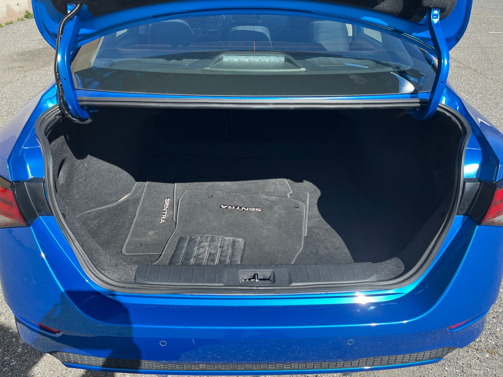 Thumbnail: 2025 Nissan Sentra - 6