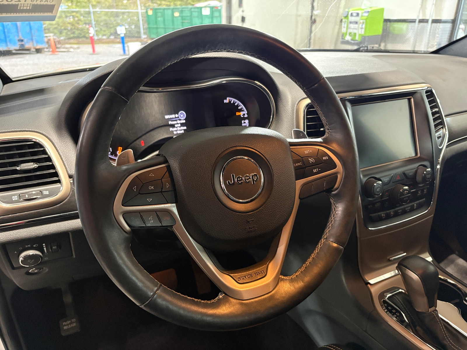 Thumbnail: 2017 Jeep Grand Cherokee - 4