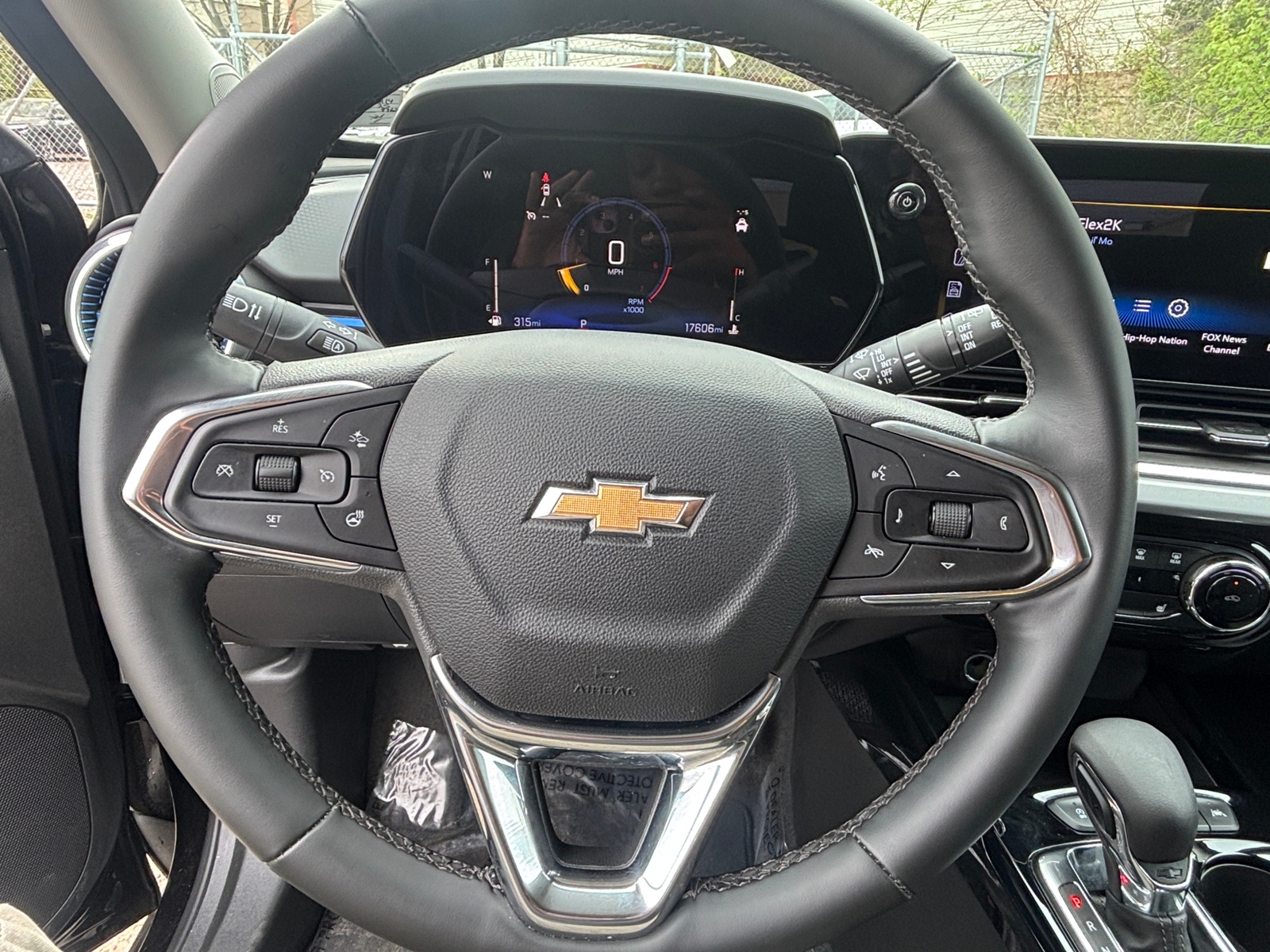 Thumbnail: 2025 Chevrolet Trax - 5