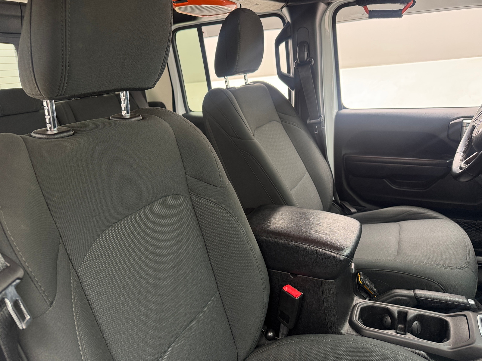 Thumbnail: 2020 Jeep Gladiator - 2