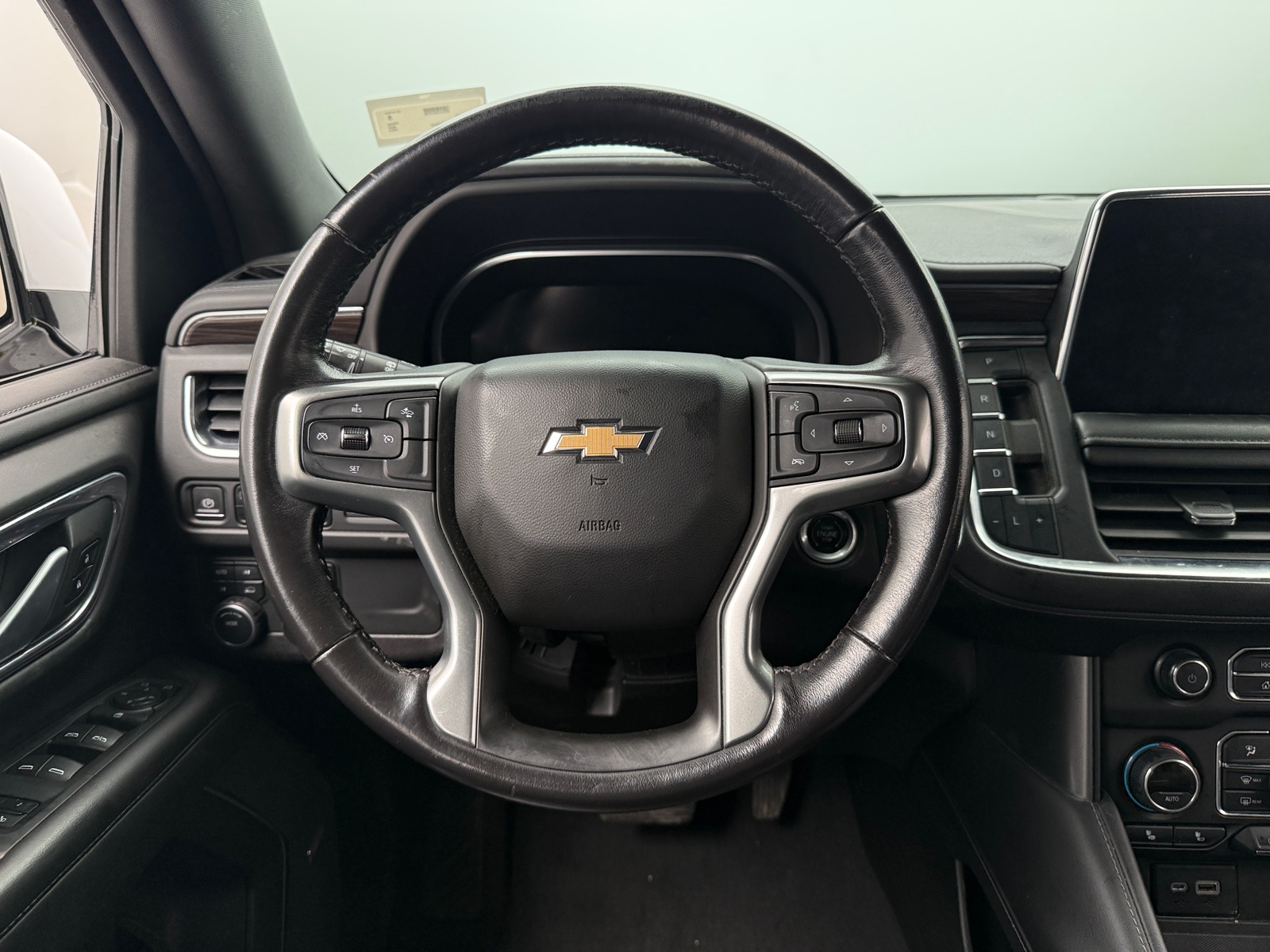 Thumbnail: 2022 Chevrolet Suburban - 4