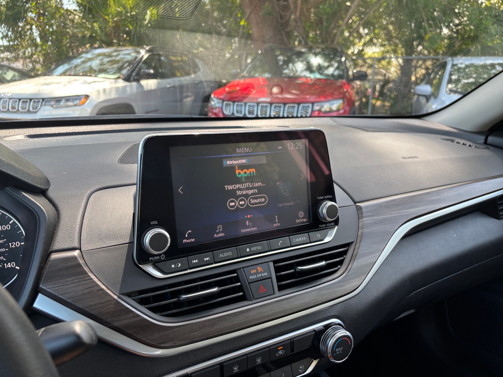 Thumbnail: 2025 Nissan Altima - 4