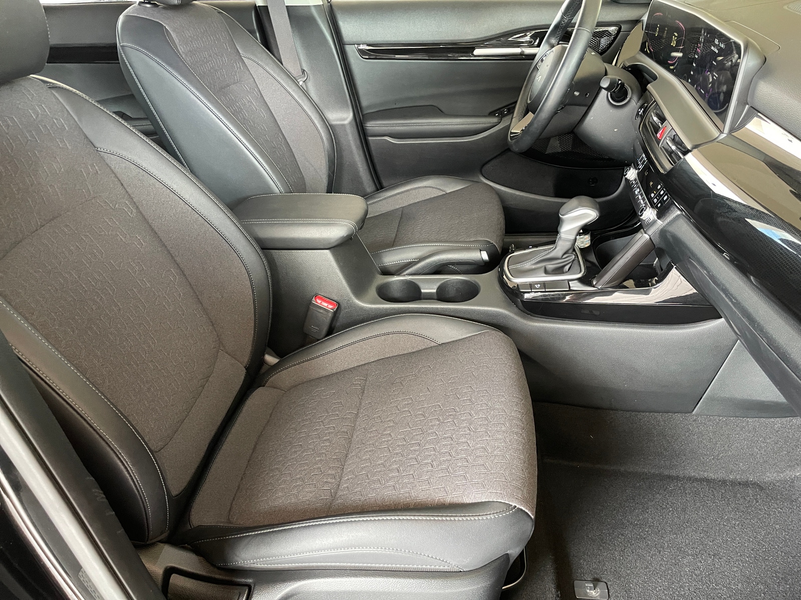 Thumbnail: 2025 Kia Seltos - 2