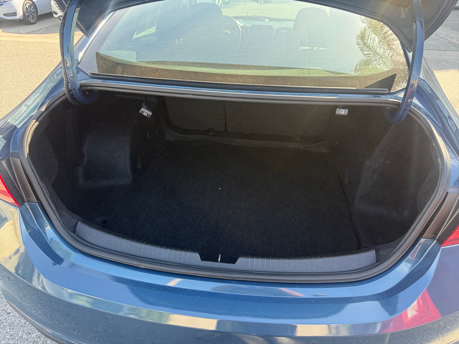 Thumbnail: 2024 Chevrolet Malibu - 4