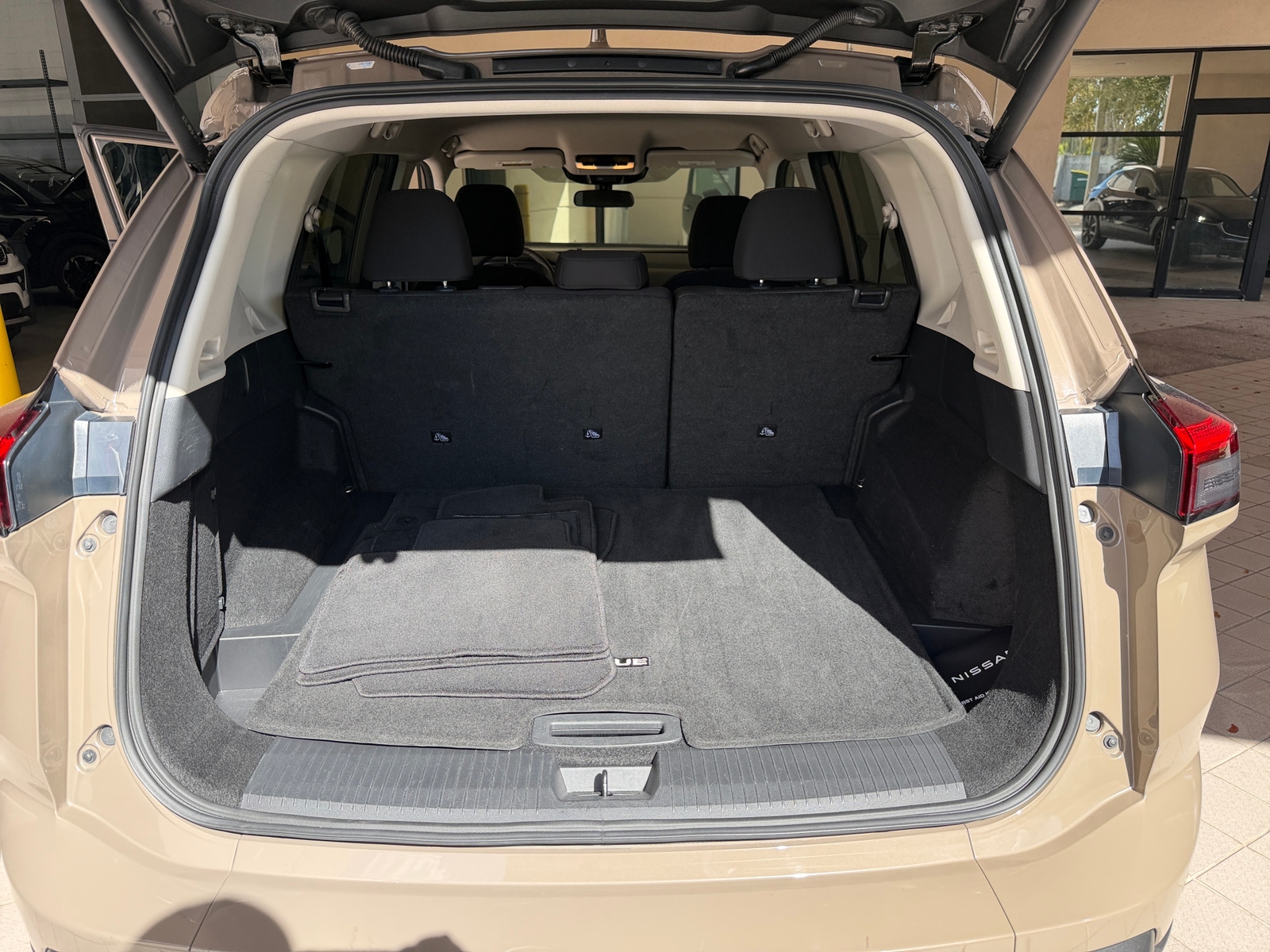 Thumbnail: 2025 Nissan Rogue - 4