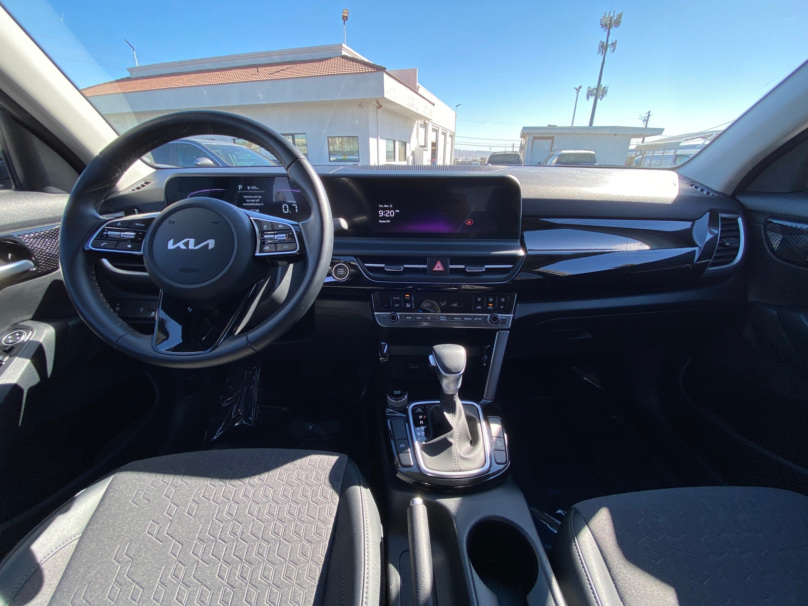 Thumbnail: 2025 Kia Seltos - 3