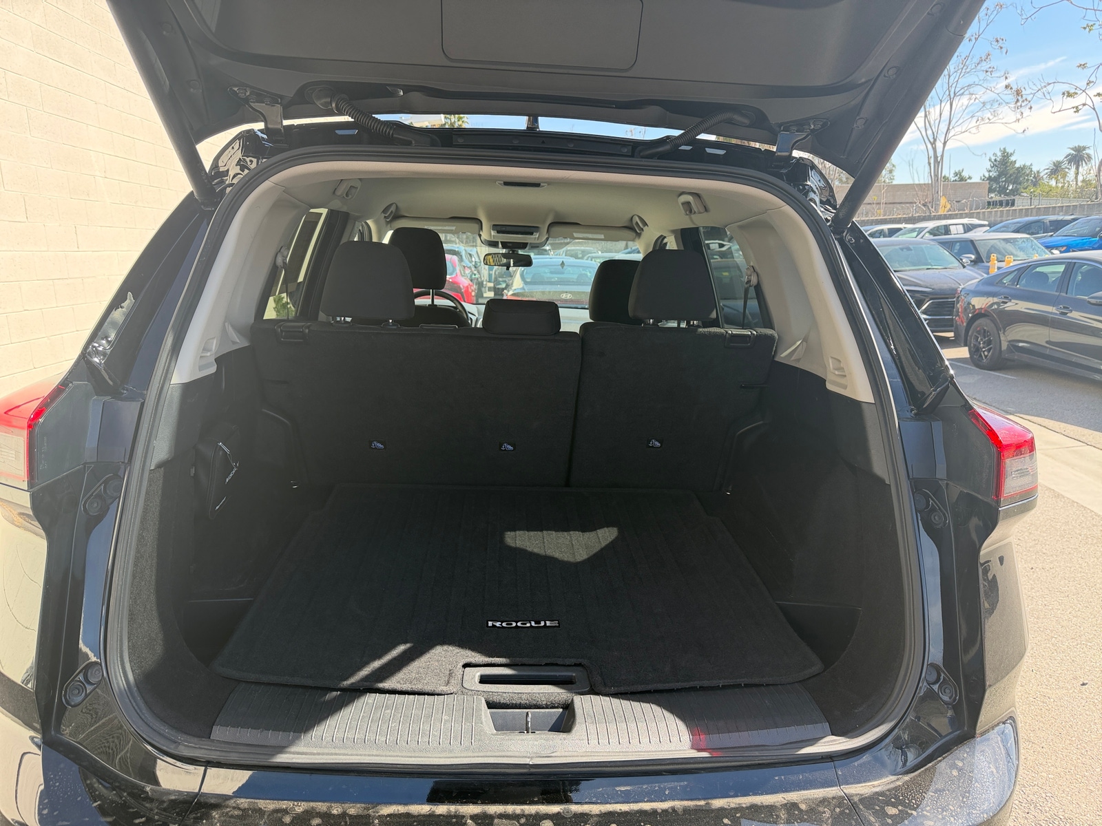 Thumbnail: 2025 Nissan Rogue - 6