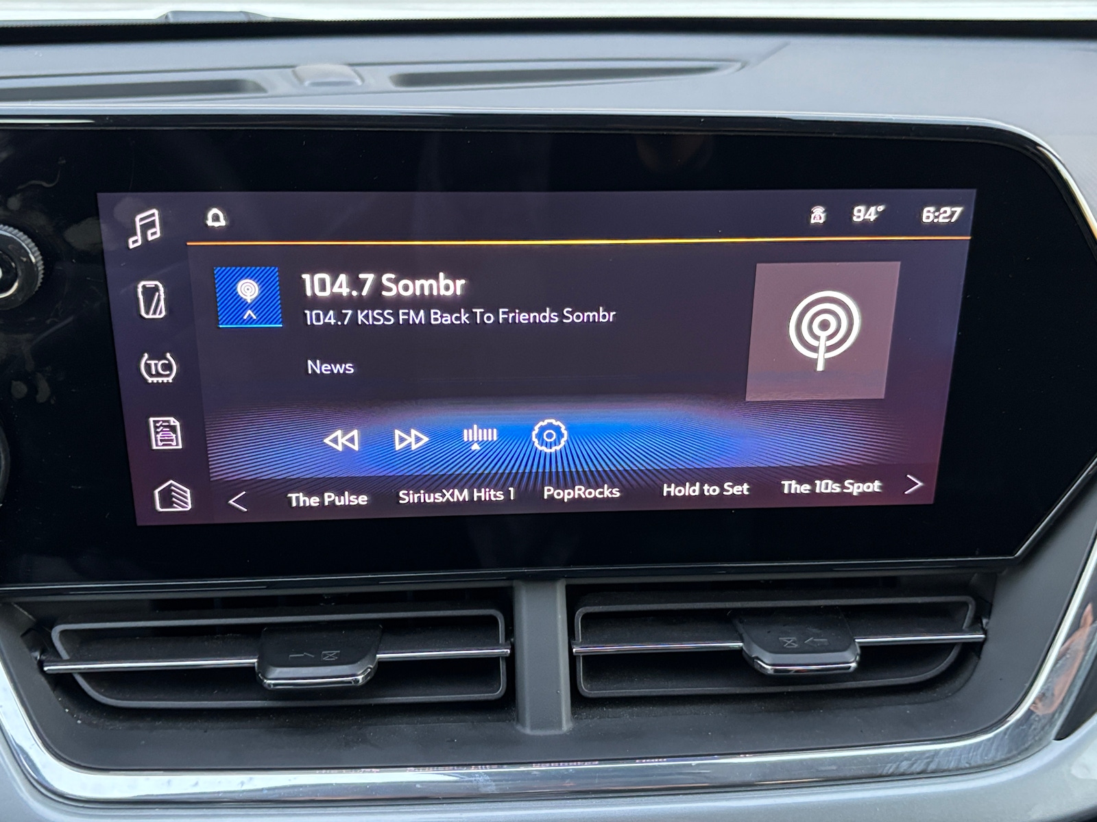 Thumbnail: 2025 Chevrolet Trax - 4