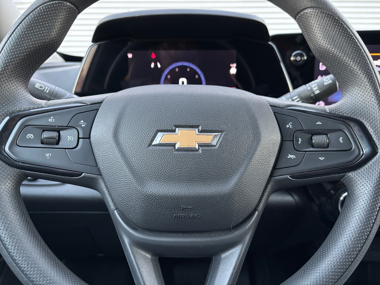 Thumbnail: 2025 Chevrolet Trax - 5